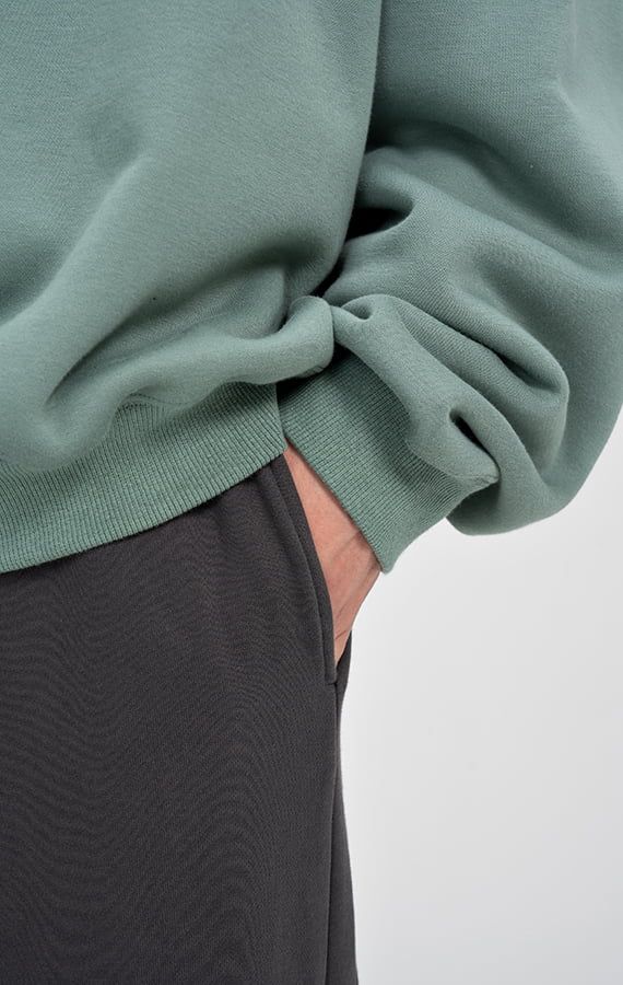 DROP SHOULDER SWEATSHIRT