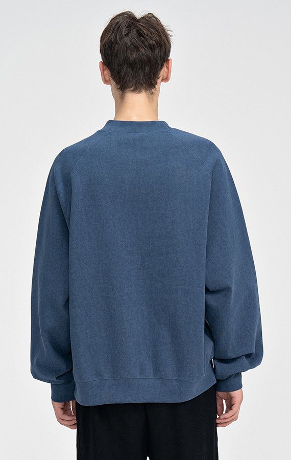 CREW NECK SWEATSHIRT