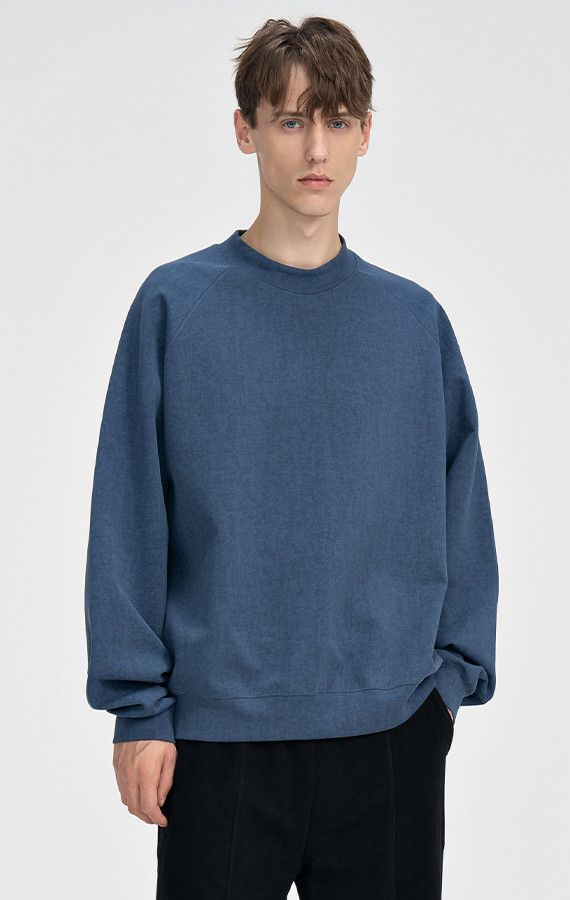 CREW NECK SWEATSHIRT