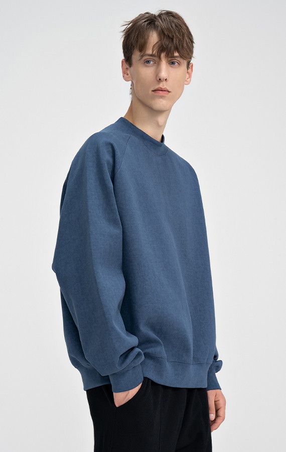 CREW NECK SWEATSHIRT