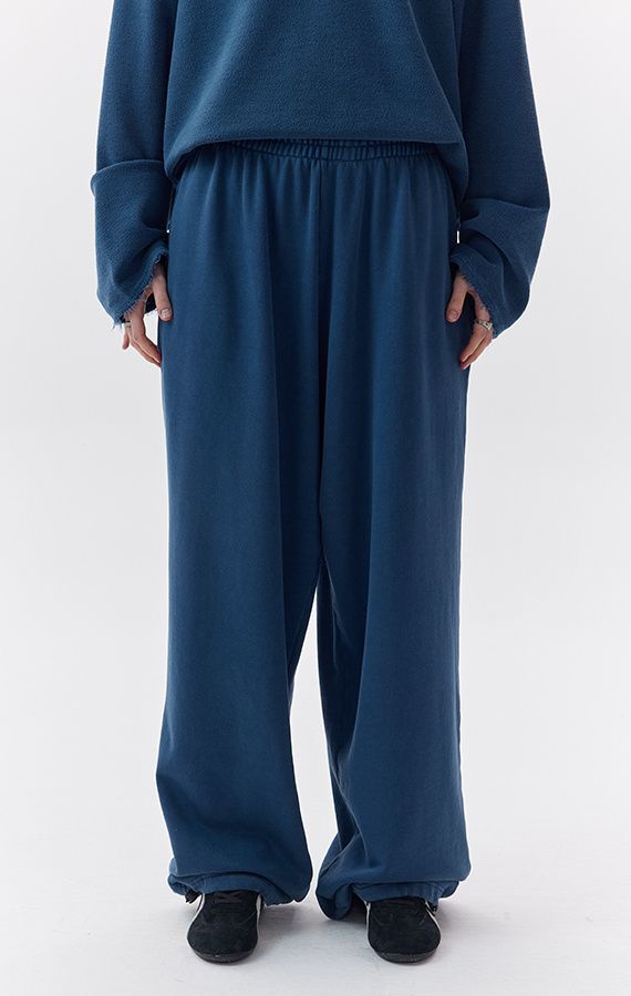 WOMEN'S SWEATPANTS