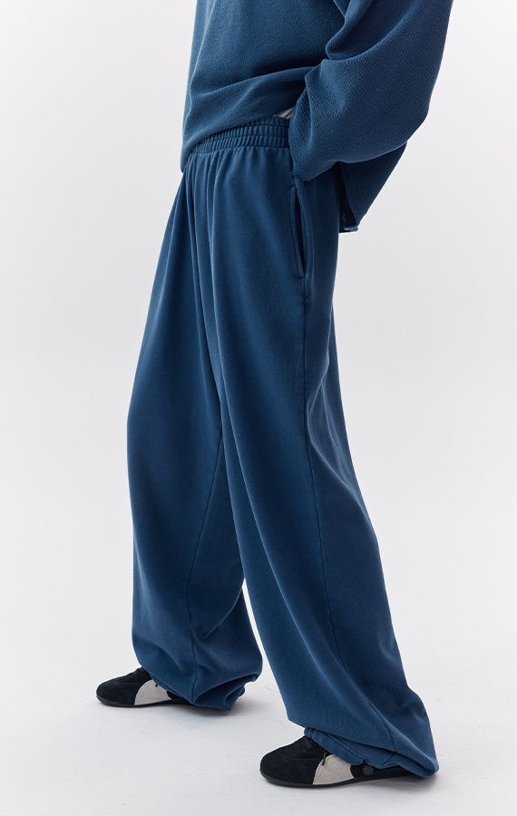WOMEN'S SWEATPANTS