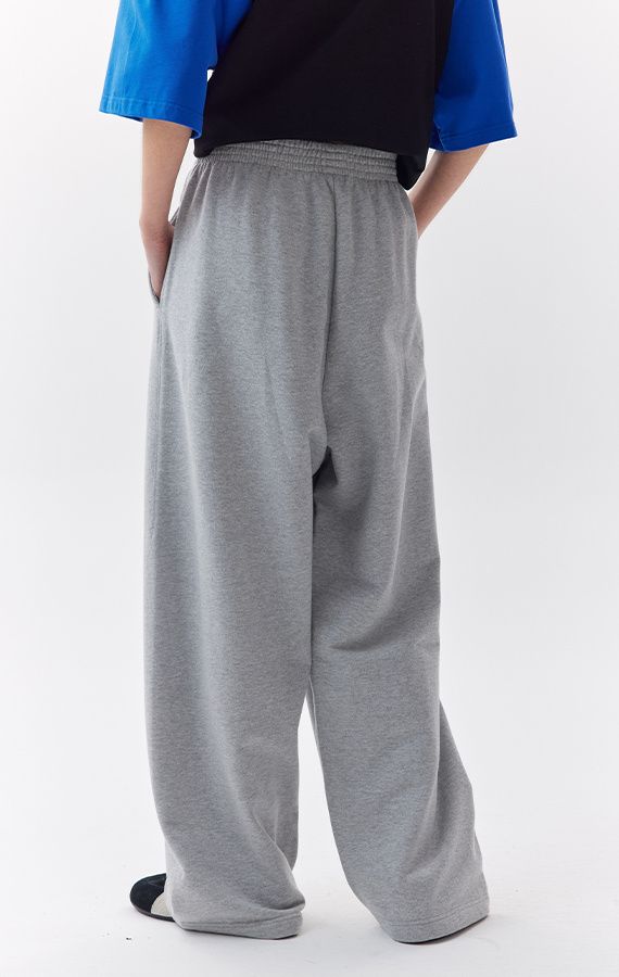 WOMEN'S SWEATPANTS
