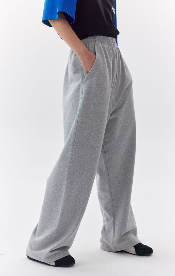 WOMEN'S SWEATPANTS