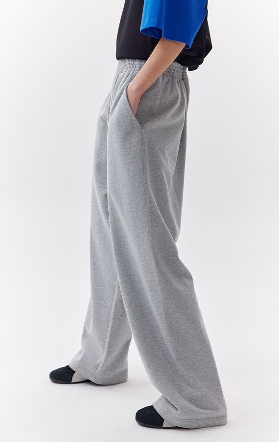 WOMEN'S SWEATPANTS