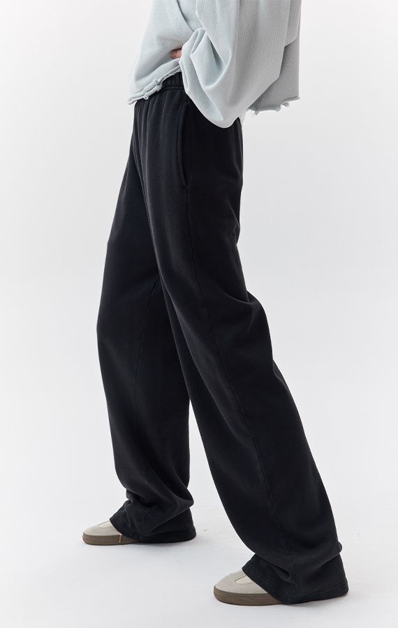 WOMEN'S SWEATPANTS
