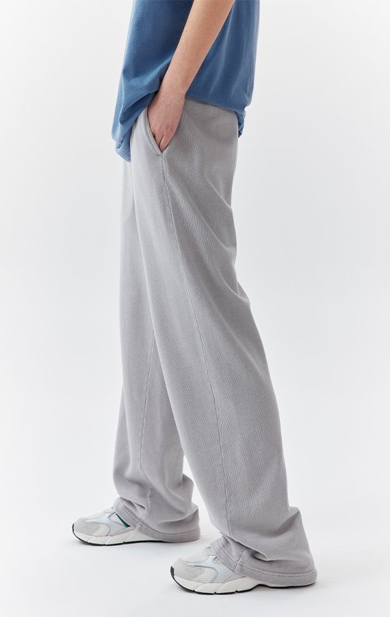 WOMEN'S SWEATPANTS