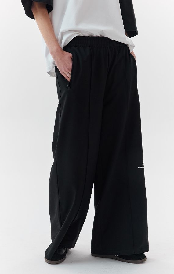 WOMEN'S SWEATPANTS